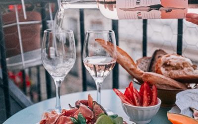 Cheap Sunshine Coast Accommodation for Valentine’s Day 2020
