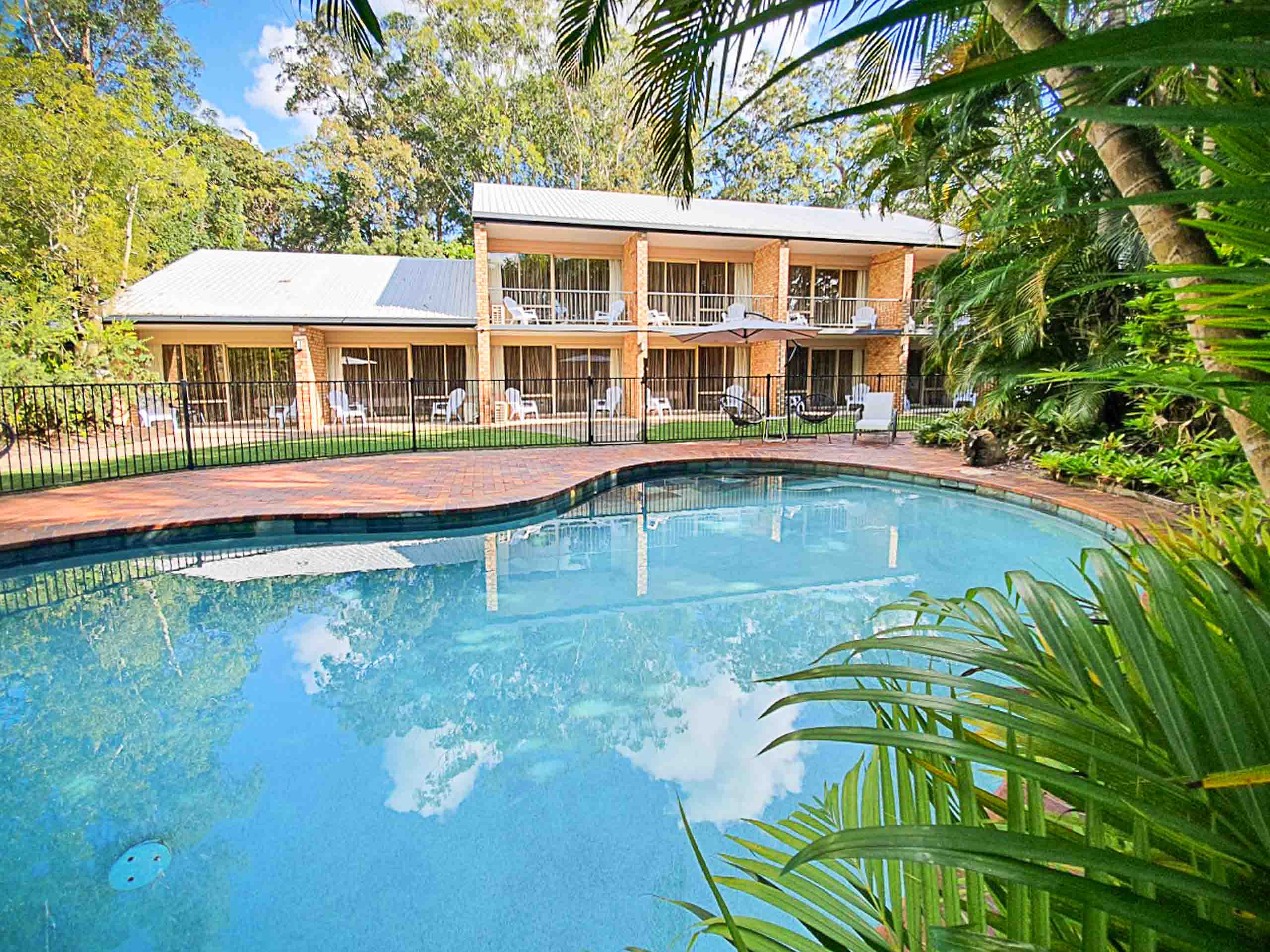 Sunshine Coast Motor Lodge facilities pool